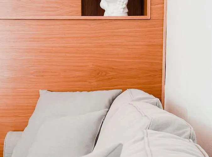 Awa Bordonaro צ'פאלו