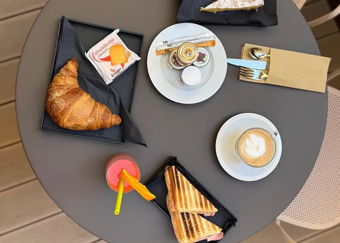 Awa Bordonaro בית הארחה צ'פאלו